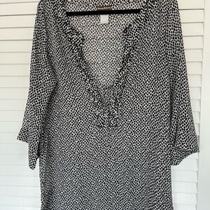 Tommy Bahama Black and White Ruffled Dolman beach cover up